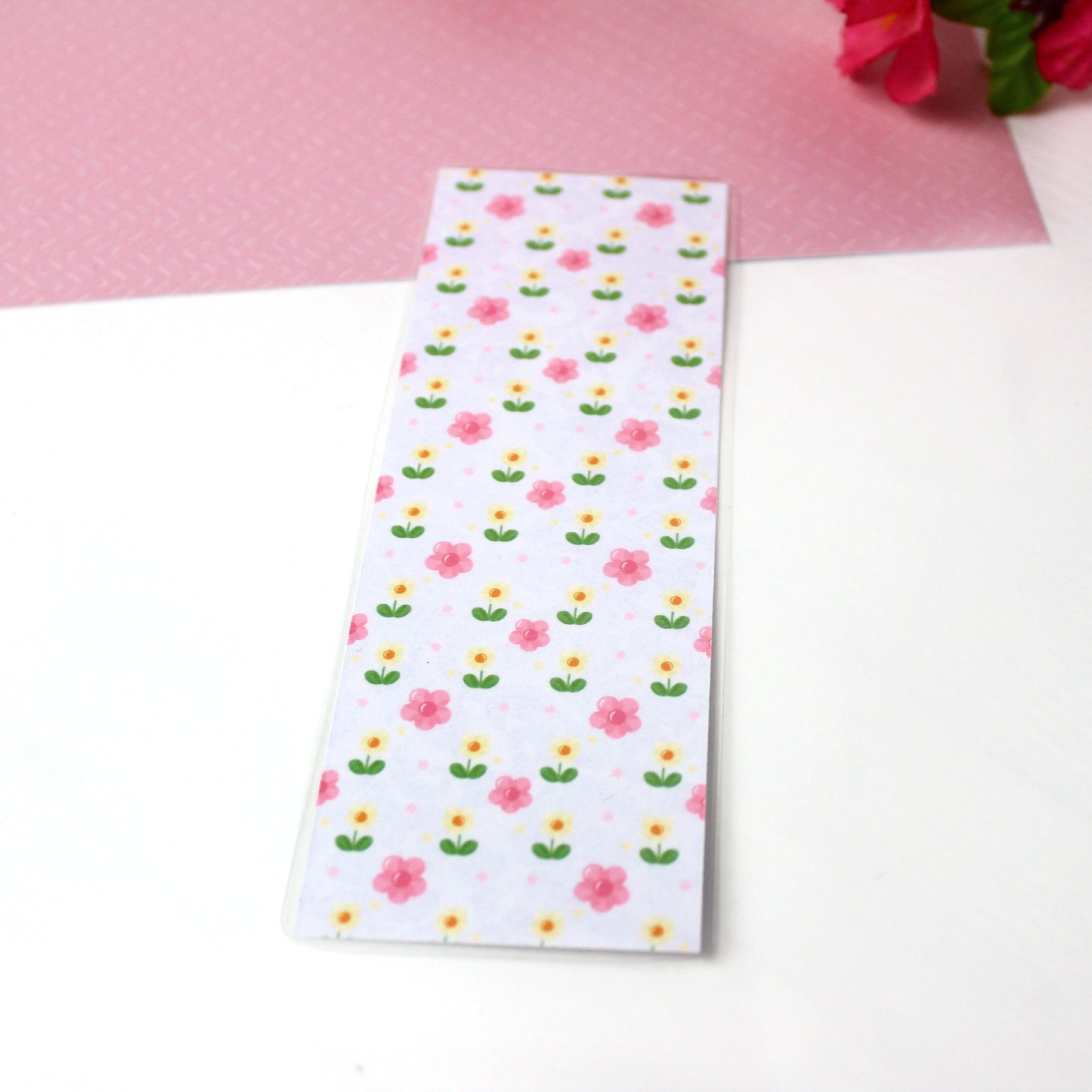 Lesezeichen Blumenmuster - rosa-gelb - 50 x 150mm- laminiert - einseitig bedruckt