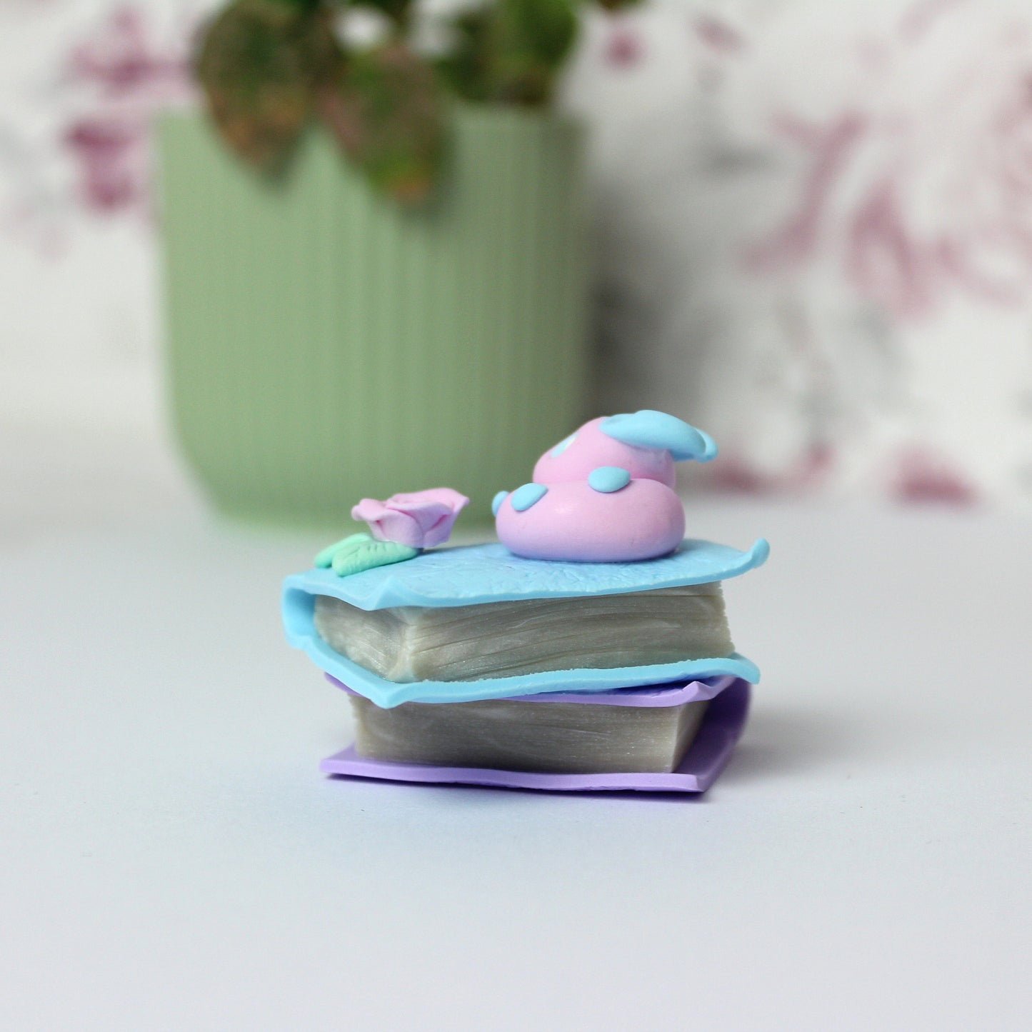 Deko Figur Drache pastell flieder, hellblau, rosa