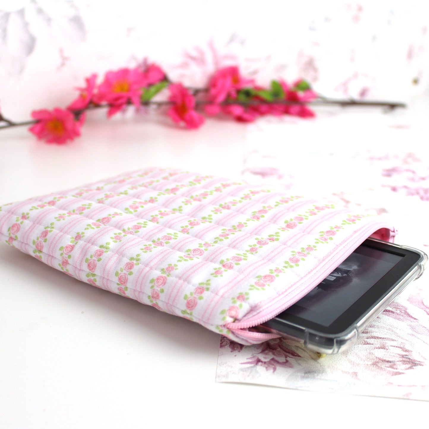 E-Reader Hülle - Rosen rosa-weiß - passend für Kindle, Tolino, Kobo
